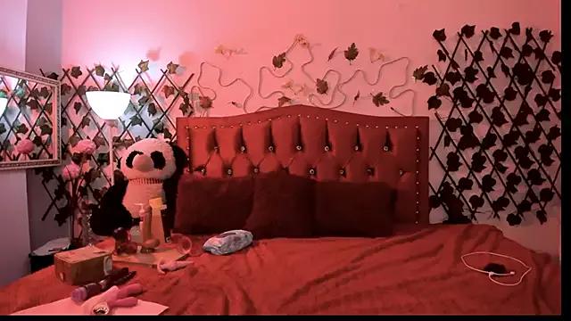 IZZY_BEAUTIFUL from StripChat is Freechat