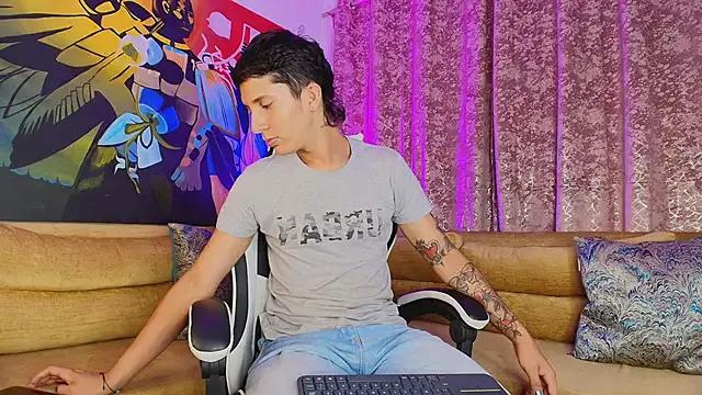 JacoboSwam from StripChat is Freechat