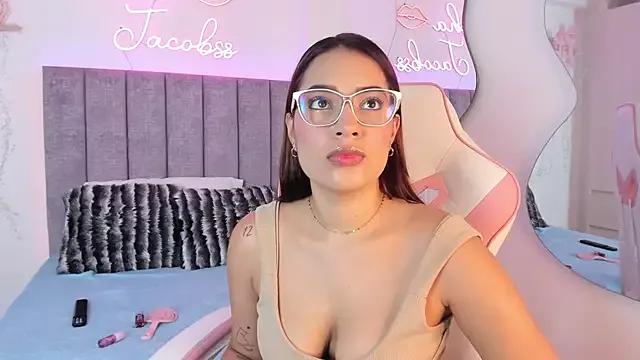 Customizable and immersive - Activate your taste buds and check-out our delicious choice of bondage cams streams with excited models getting their amazing bodies screwed with their beloved sex toys.