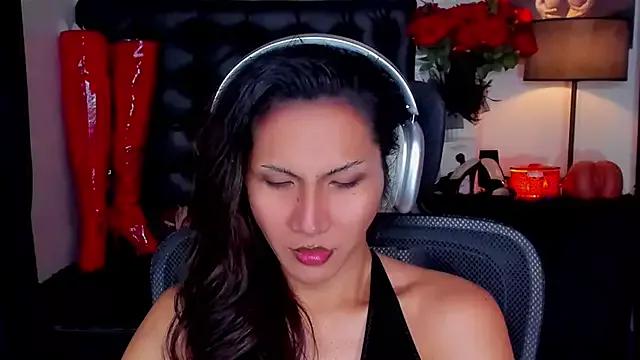 JadeScarlet_LoveLace from StripChat is Freechat