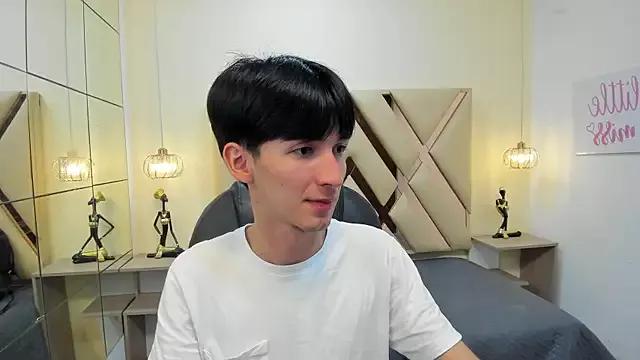Jake_evans from StripChat is Freechat