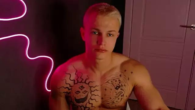 James__Noah from StripChat is Freechat