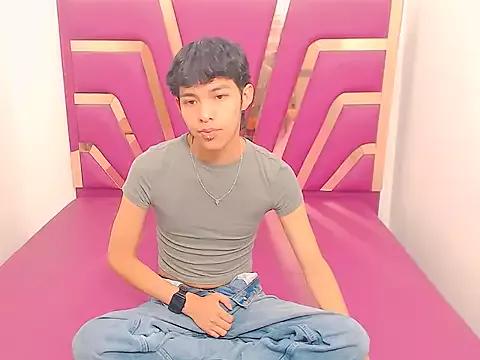 james_hotters from StripChat is Freechat