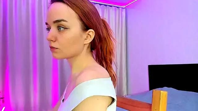 JanetShy from StripChat is Freechat