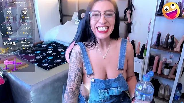 Customizable and immersive - Activate your taste buds and check-out our delicious choice of bondage cams streams with excited models getting their amazing bodies screwed with their beloved sex toys.