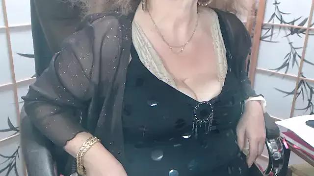 Jasminavollbusig from StripChat is Freechat