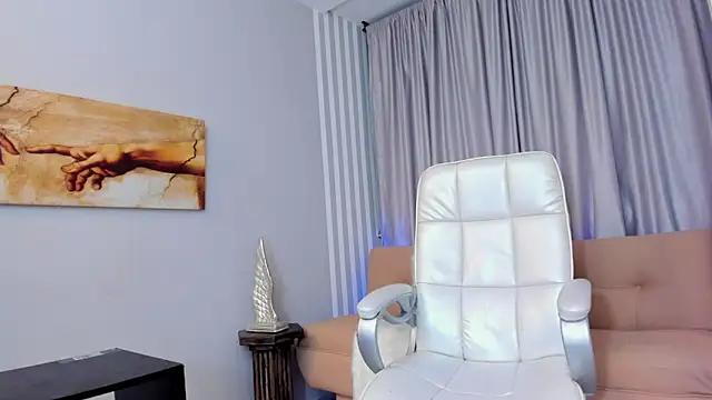 Jeanna_Queen from StripChat is Freechat