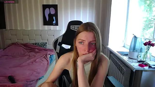 Jonax_Sara from StripChat is Freechat