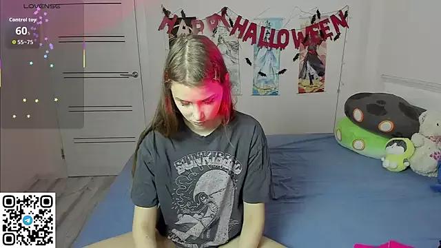 JorRoger from StripChat is Freechat