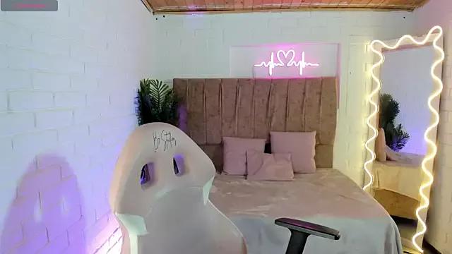 Customizable and immersive - Activate your taste buds and check-out our delicious choice of bondage cams streams with excited models getting their amazing bodies screwed with their beloved sex toys.