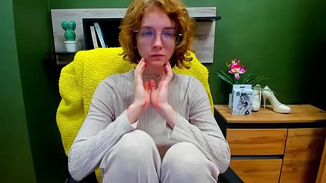 juicyPenny from StripChat is Freechat