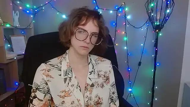 juicyPenny from StripChat is Freechat