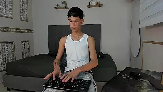 Just_D4v7 from StripChat is Freechat