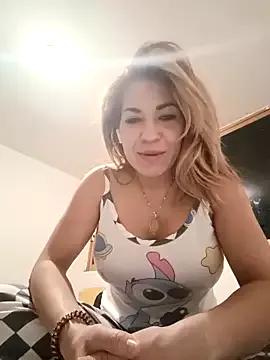 Karimhunt webcams show profile image 