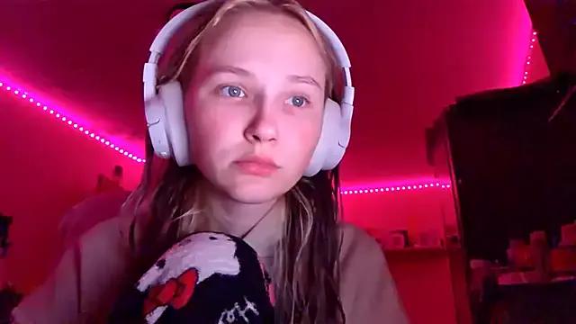 KarinRobertson from StripChat is Freechat