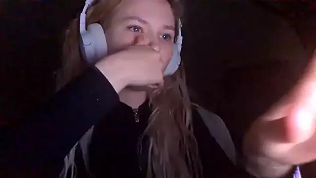 Photos of KarinRobertson from StripChat is Freechat