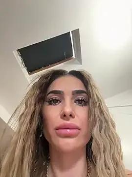 KaseyQuinn_ from StripChat is Freechat