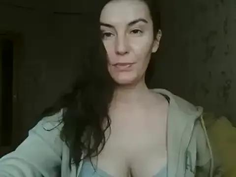 KatalinaQE from StripChat is Freechat