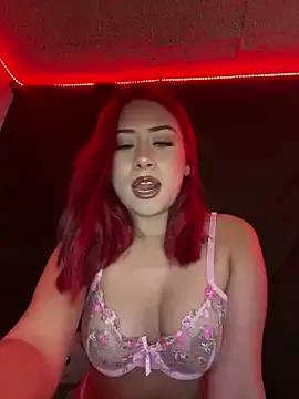 Kate_linee from StripChat is Freechat