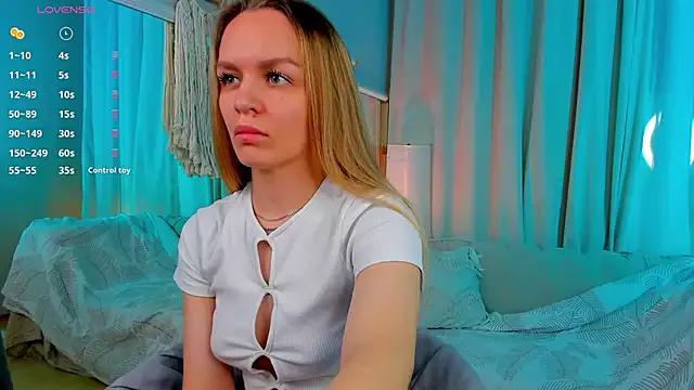 KathyRossi from StripChat is Freechat