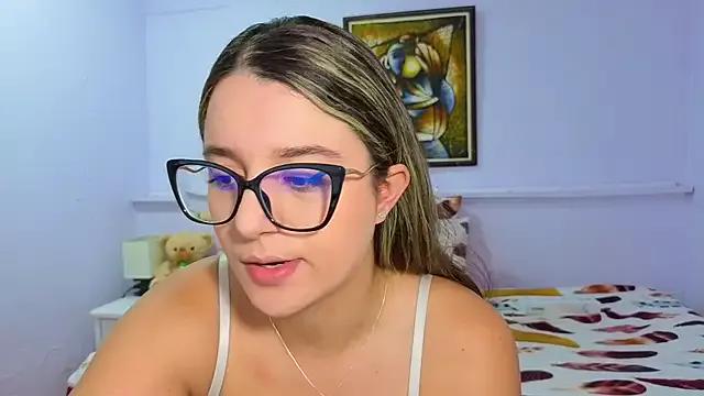katiaa_lovv from StripChat is Freechat