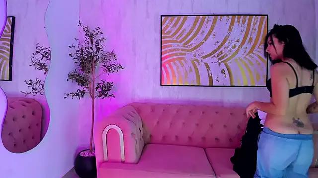 katie_kour from StripChat is Freechat