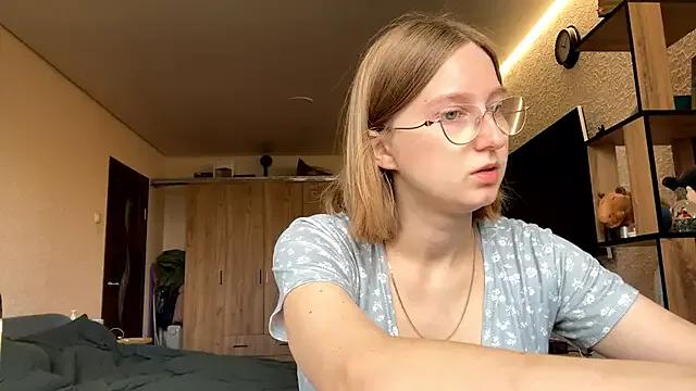 KATTIE_SLOWFiRE from StripChat is Freechat