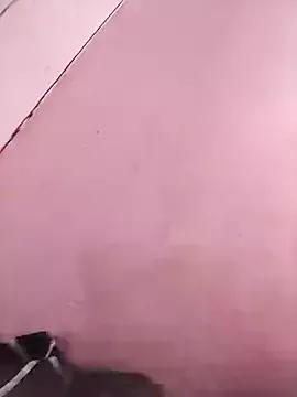 Kellye_hotTs from StripChat is Freechat