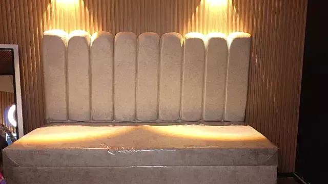 Kendall_rossii_ from StripChat is Freechat