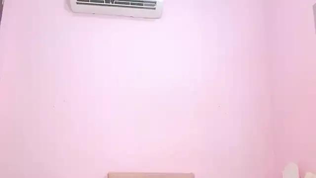 kiity_horny_ from StripChat is Freechat