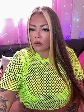 Photos of KikiBBW from StripChat is Freechat