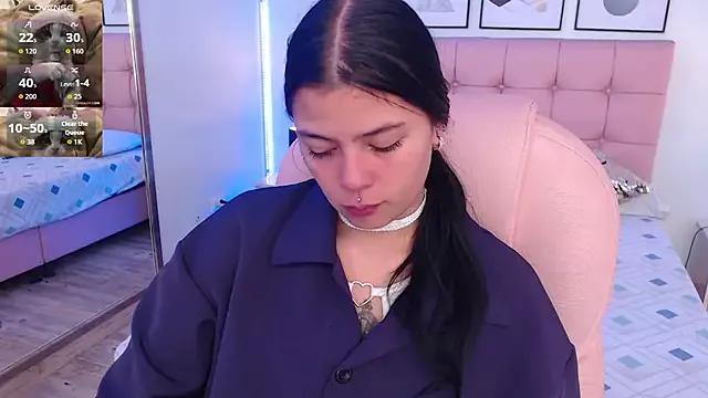 KikiVelvet from StripChat is Freechat