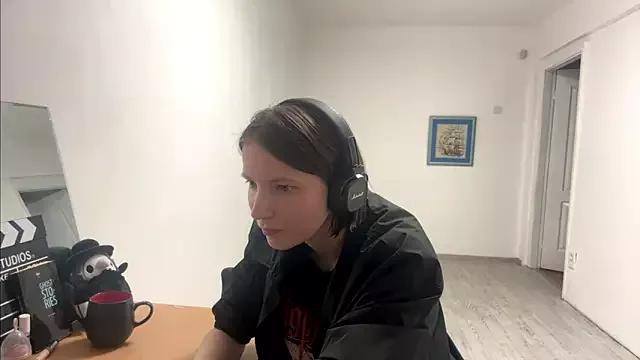 KindraScullion from StripChat is Freechat