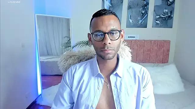 KingEdward_ from StripChat is Freechat