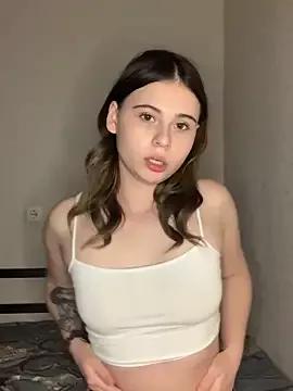 KiraGentleFuck from StripChat is Freechat