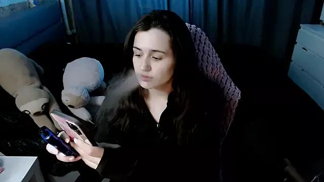 KiraYammy from StripChat is Freechat