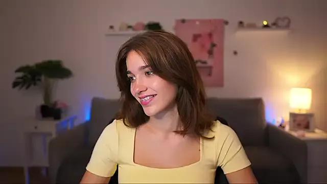 kissie_cat from StripChat is Freechat