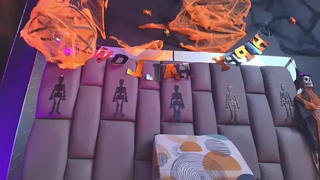 Customizable and immersive - Activate your taste buds and check-out our delicious choice of bondage cams streams with excited models getting their amazing bodies screwed with their beloved sex toys.