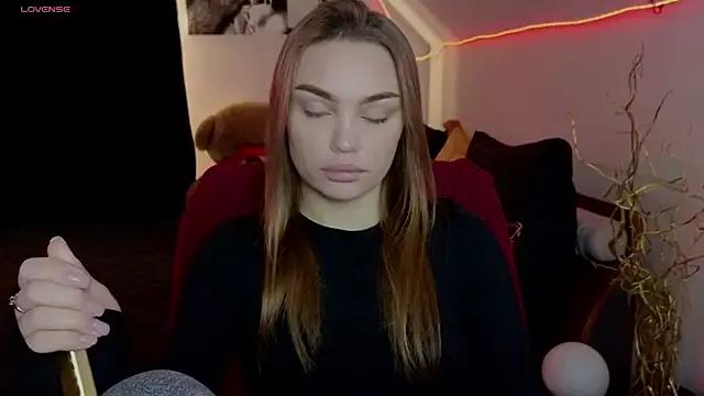 KitsyMoore from StripChat is Freechat