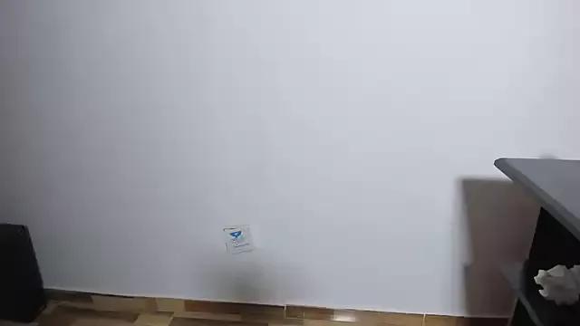 Kittybitch_ from StripChat is Freechat