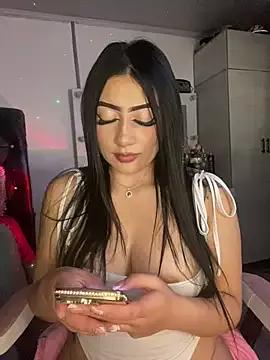 KittyRous from StripChat is Freechat