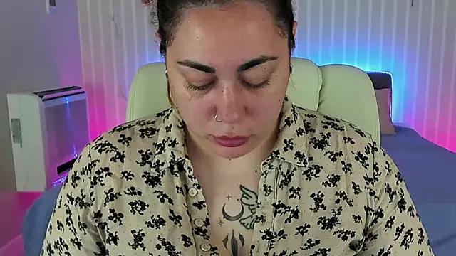 Customizable and immersive - Activate your taste buds and check-out our delicious choice of bondage cams streams with excited models getting their amazing bodies screwed with their beloved sex toys.