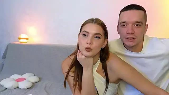 Kriss_Amelia from StripChat is Freechat