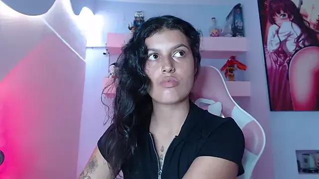 KristinWall from StripChat is Freechat