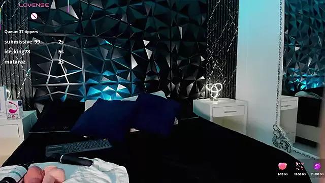 KrystalEvans from StripChat is Freechat