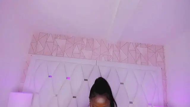 KyaraTailor from StripChat is Freechat
