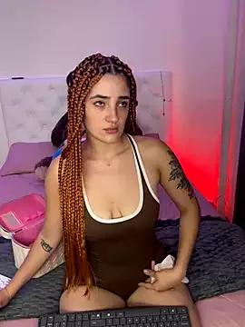 kylie444_ from StripChat is Freechat