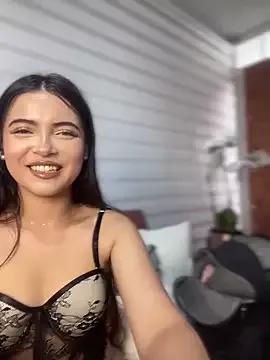 KyliePink_ from StripChat is Freechat