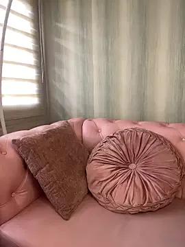 Laila_Pink from StripChat is Freechat