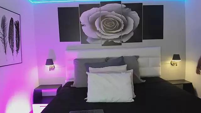 Customizable and immersive - Activate your taste buds and check-out our delicious choice of bondage cams streams with excited models getting their amazing bodies screwed with their beloved sex toys.